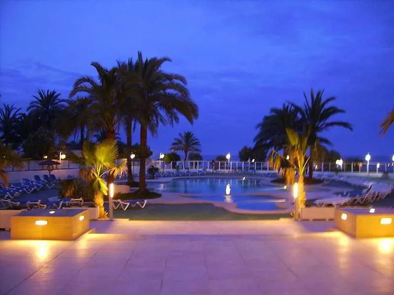 Aparthotel Playa Dorada サ・コマ