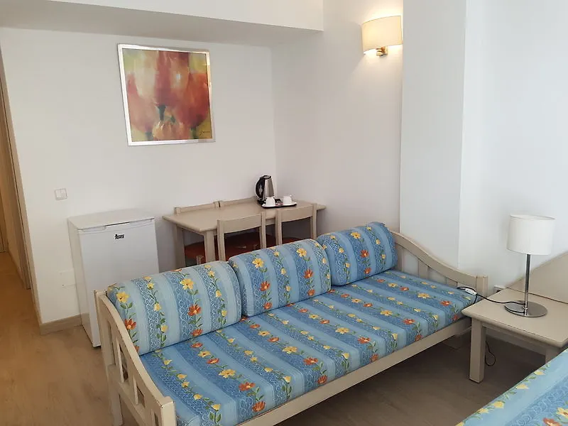 Aparthotel Playa Dorada サ・コマ