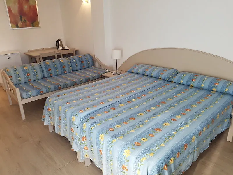 Aparthotel Playa Dorada 사 코마
